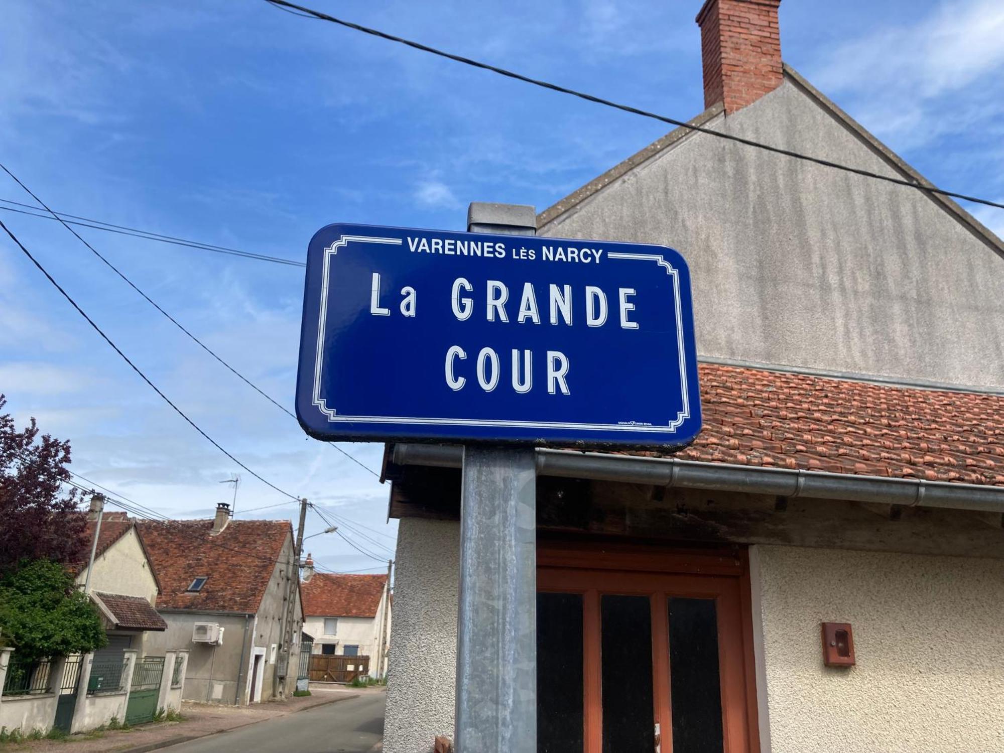 Villa Logis Cote Cour Varennes-les-Narcy Exterior foto